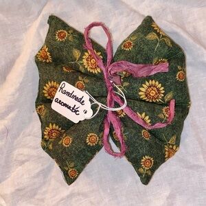 Handmade artisanal aromatic Trivet‎